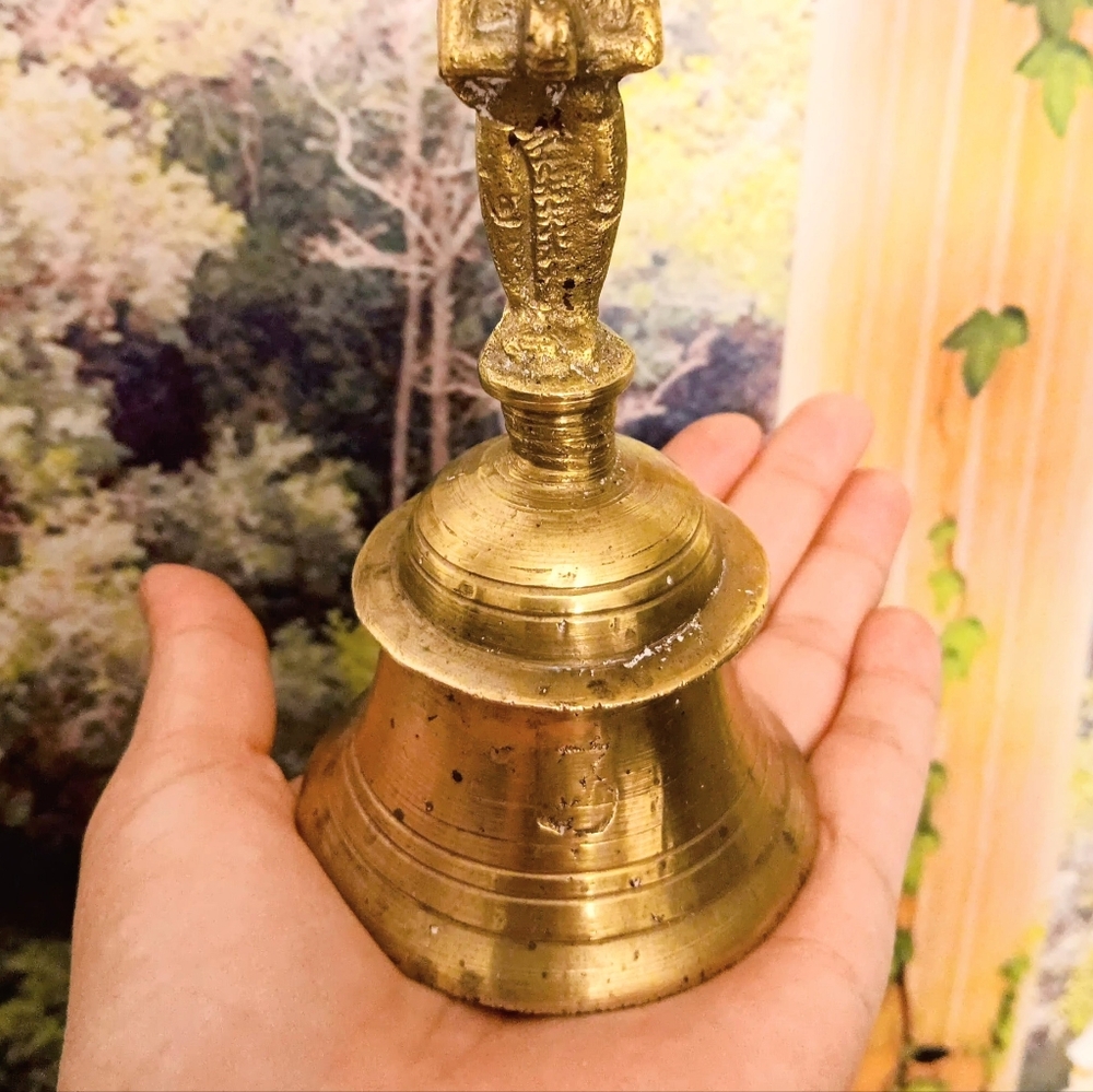 Vintage Brass Hanging Religious Hanuman figure Handcrafted Engraved Bell India 3 - Picture 5 of 10
